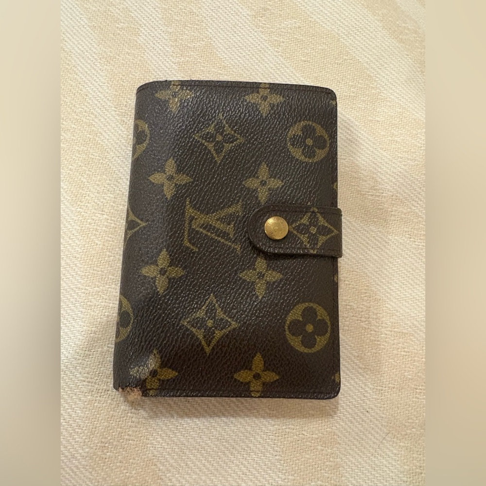 SOLD // ⚜️ LOUIS VUITTON Monogram Portefeuille
Viennois Bifold Wallet • France - Picture 1 of 12